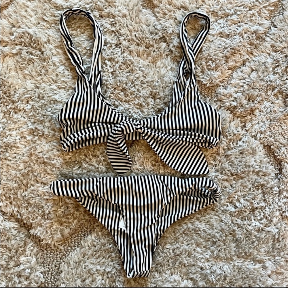 Amuse Society bikini